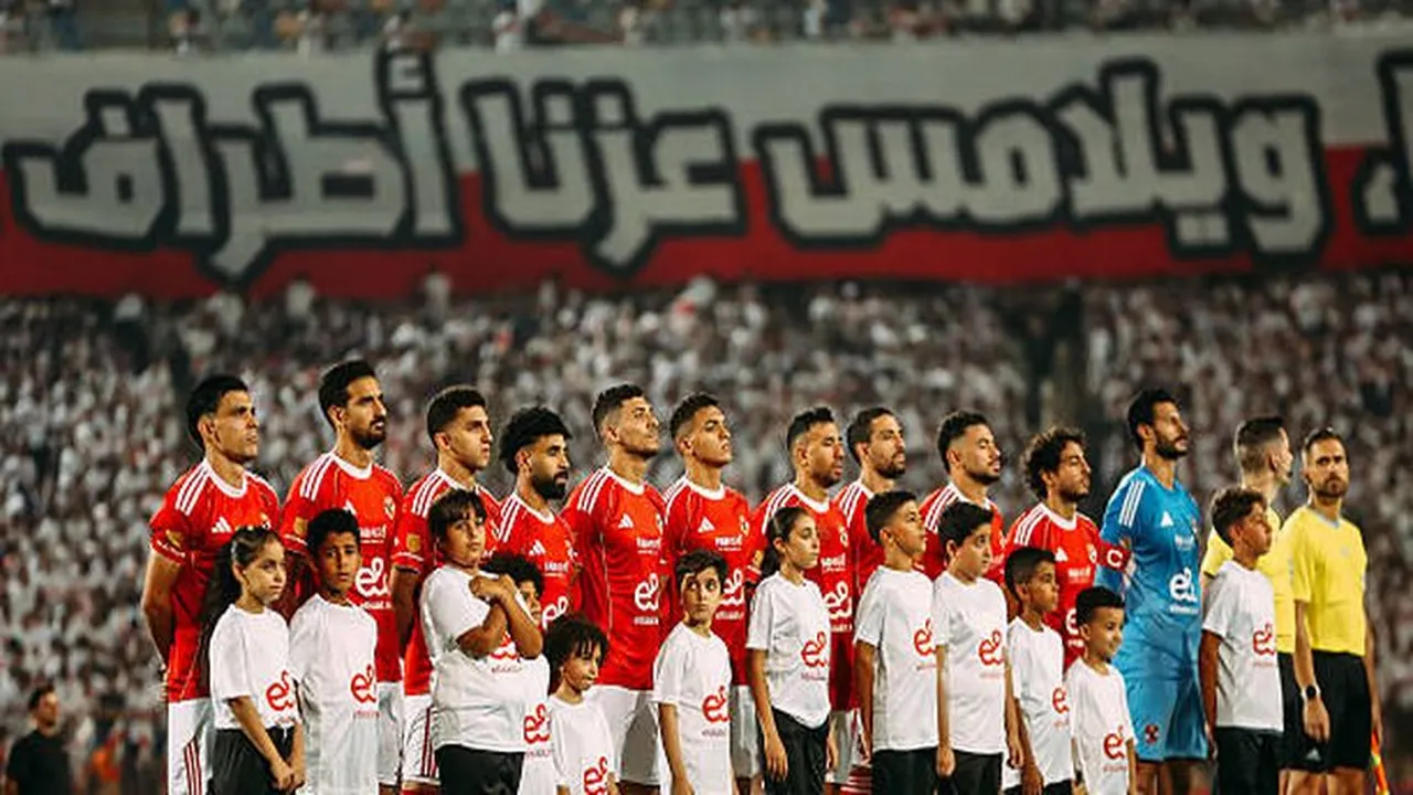 مغادرة وشيكة.. كواليس رحيل نجم النادي الأهلي بعد موافقة ييس توروب